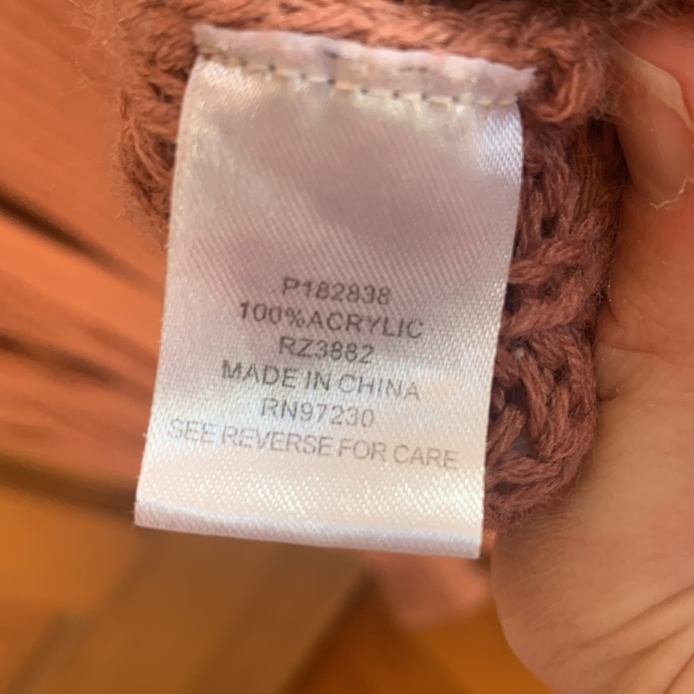 Pink Sweater - Picture 3 of 5